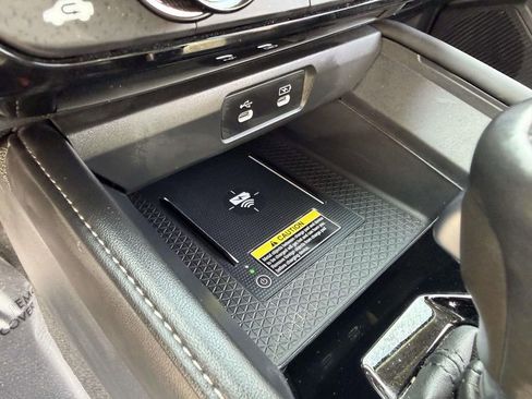 Used 2023 Honda Accord Touring image 23