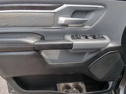 Used 2020 RAM 1500 Big Horn AWD/4WD image 12