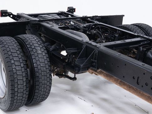 Used 2018 Ford F550 4x4 Regular Cab Super Duty image 69