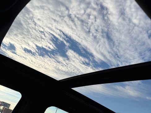 Used 2025 Ford F250 Platinum image 27