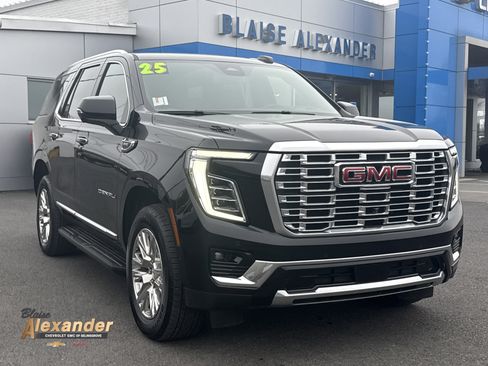 Used 2025 GMC Yukon Denali image 1