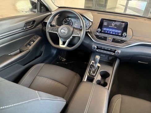 Used 2026 Nissan Altima 2.5 SV FWD image 34