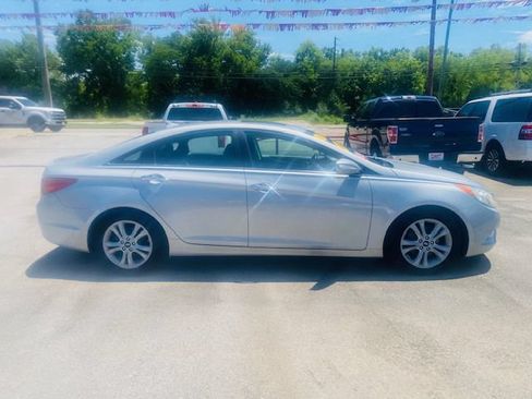 Used 2011 Hyundai Sonata Limited FWD image 7