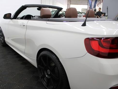 Used 2016 BMW 228i M-Sport image 8