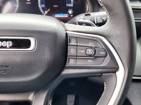 Used 2024 Jeep Grand Cherokee L Laredo AWD/4WD image 18