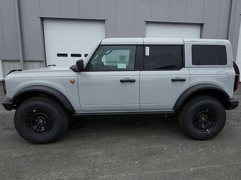 New 2026 Ford Bronco Badlands AWD/4WD image 5