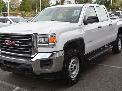 Used 2017 GMC Sierra 2500 4x4 Crew Cab image 3