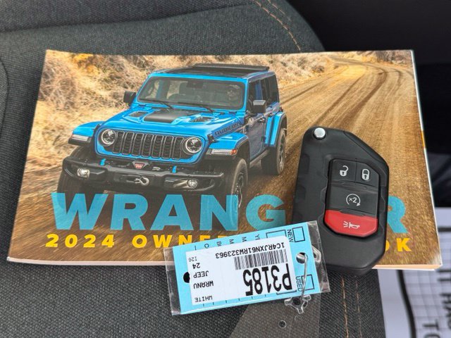 Used 2024 Jeep Wrangler Unlimited AWD/4WD image 40