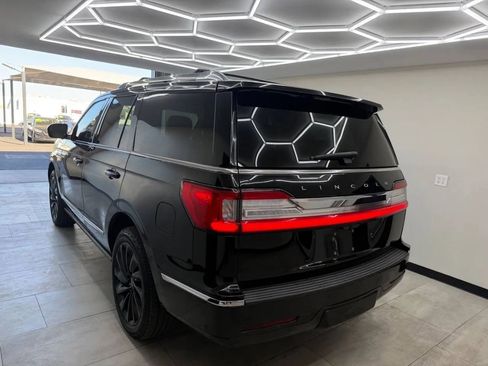 Used 2021 Lincoln Navigator Reserve AWD/4WD image 4
