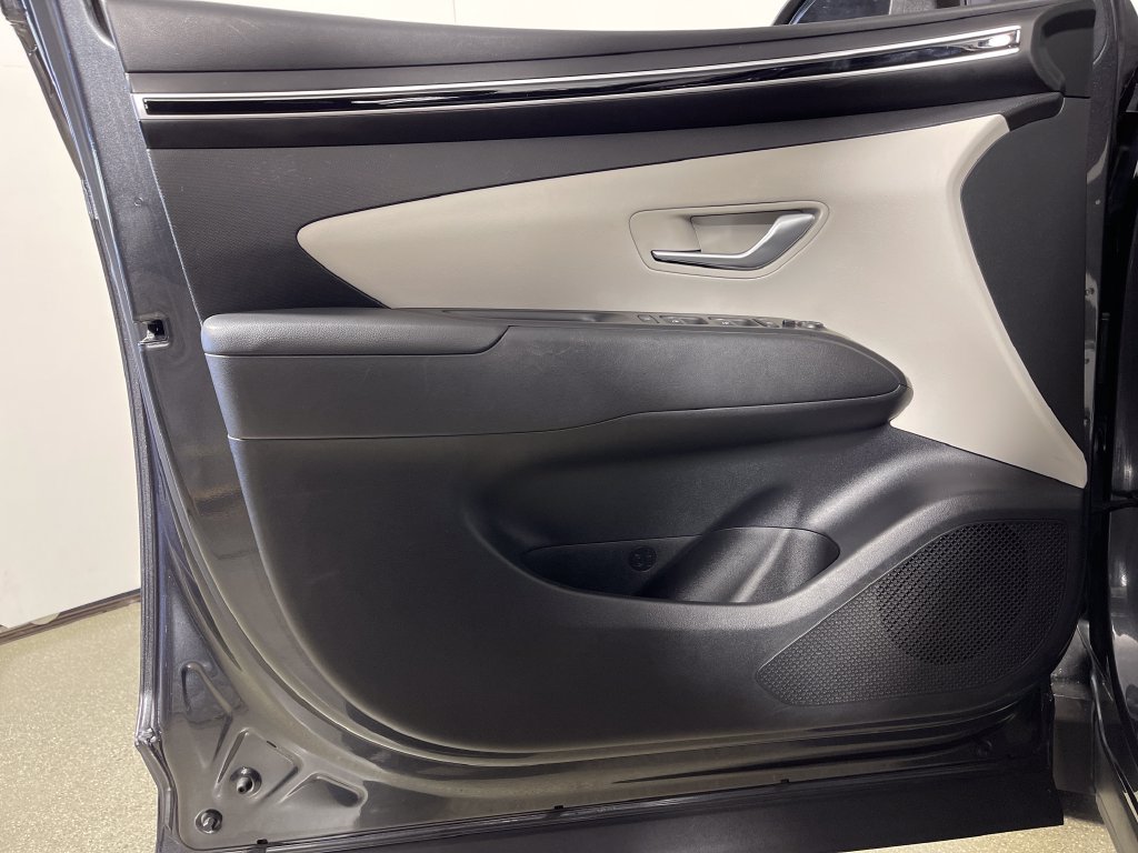 Certified 2024 Hyundai Tucson SE FWD image 20
