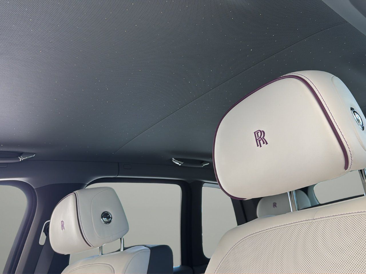 New 2027 Rolls-Royce Cullinan Black Badge AWD/4WD image 32