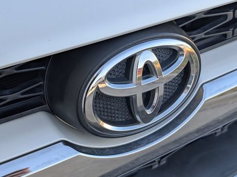 Used 2015 Toyota 4Runner Limited RWD image 35
