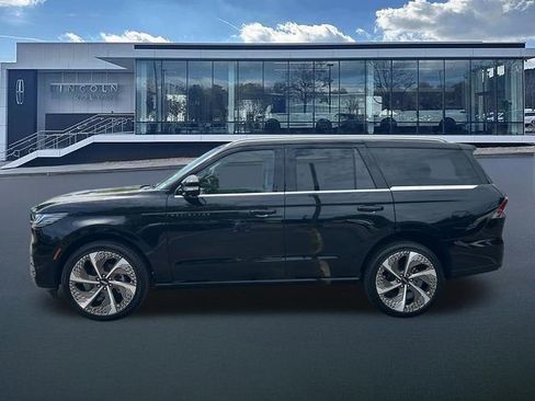 New 2026 Lincoln Navigator Black Label AWD/4WD image 4