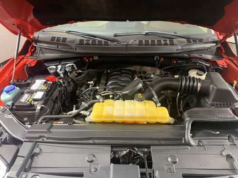 Used 2018 Ford F150 Lariat w/ Equipment Group 502A Luxury image 11