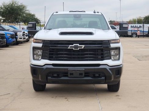 Used 2025 Chevrolet Silverado 2500 W/T image 10