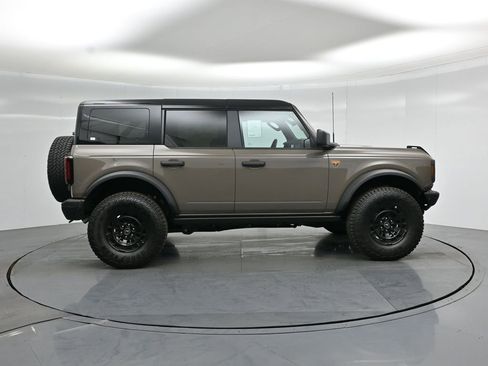 New 2026 Ford Bronco Badlands image 22