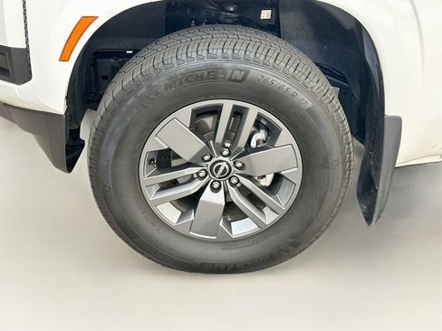Used 2026 Nissan Frontier SV AWD/4WD image 34