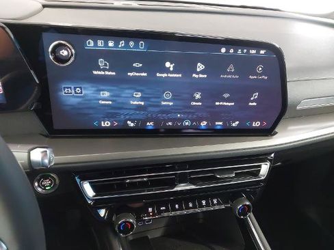 New 2026 Chevrolet Traverse LT w/ Midnight/Sport Edition FWD image 21