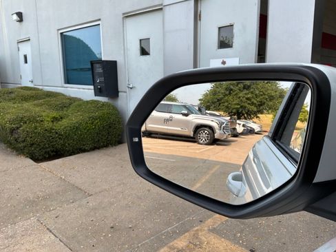 Used 2026 Volkswagen Atlas Cross Sport SE AWD/4WD image 21