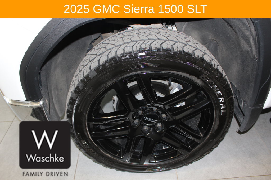 Used 2025 GMC Sierra 1500 SLT w/ SLT Premium Plus Package AWD/4WD image 11