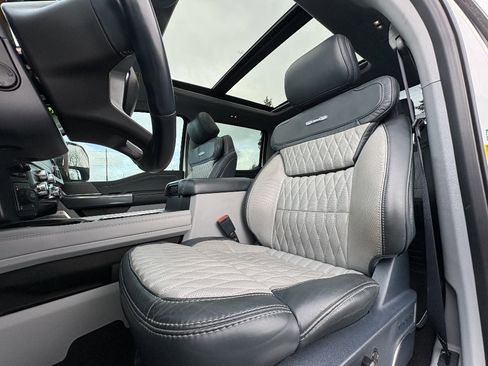 Used 2024 Ford F350 Limited w/ FX4 Off-Road Package image 20