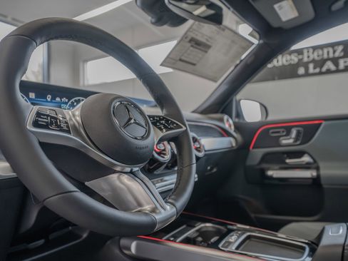New 2026 Mercedes-Benz GLB 250 4MATIC image 7