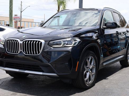 Used 2022 BMW X3 sDrive30i RWD image 2
