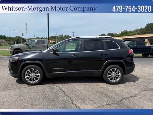 Used 2019 Jeep Cherokee Latitude Plus FWD image 8