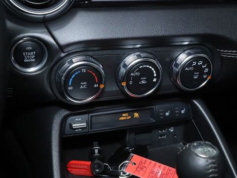 Used 2021 MAZDA MX-5 Miata RF Grand Touring image 26