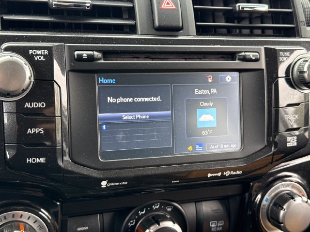Used 2018 Toyota 4Runner TRD Off-Road AWD/4WD image 25