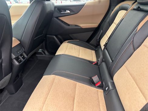 Used 2026 Chevrolet Equinox ACTIV w/ Convenience Package III image 29