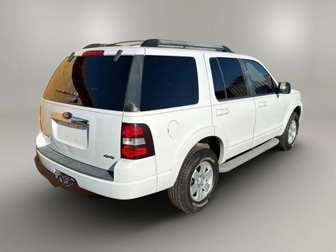 Used 2009 Ford Explorer XLT image 6