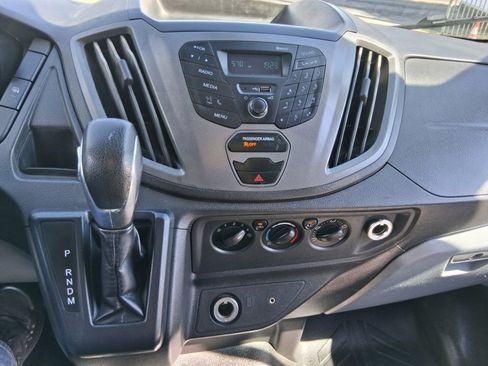 Used 2019 Ford Transit 250 148 High Roof Extended RWD image 9