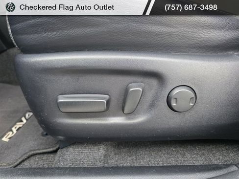 Used 2017 Toyota RAV4 Limited image 20