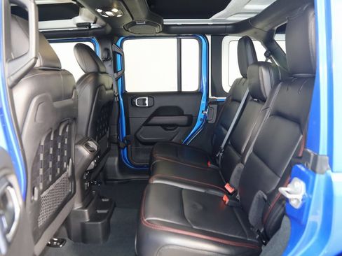 Used 2022 Jeep Wrangler Unlimited Rubicon w/ LED Lighting Group image 50