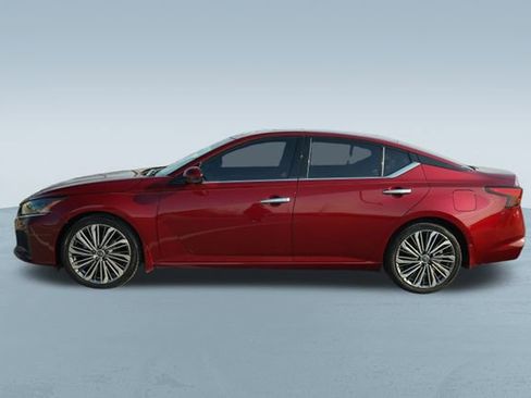 Used 2023 Nissan Altima 2.5 SL image 4