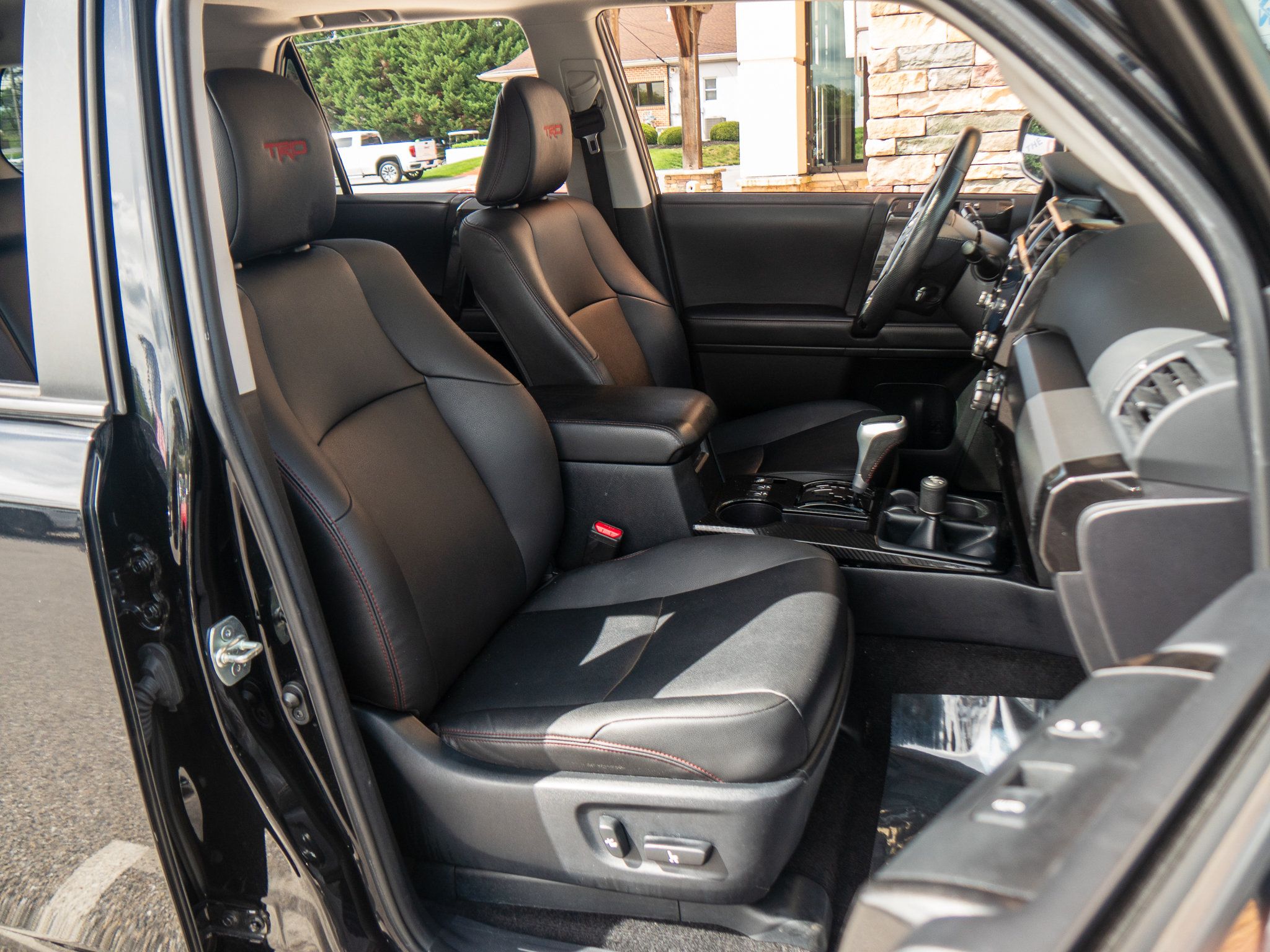 Used 2023 Toyota 4Runner TRD Off-Road Premium w/ Moonroof Package AWD/4WD image 16