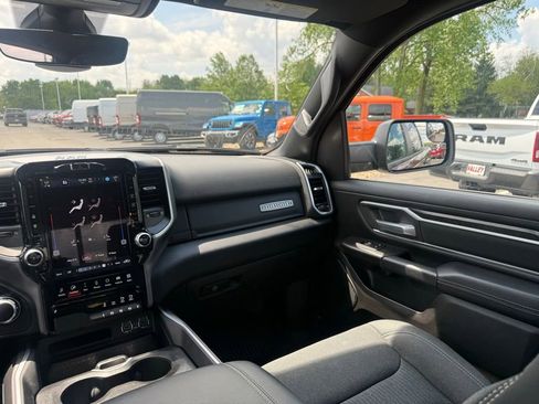 Certified 2023 RAM 1500 Big Horn AWD/4WD image 38