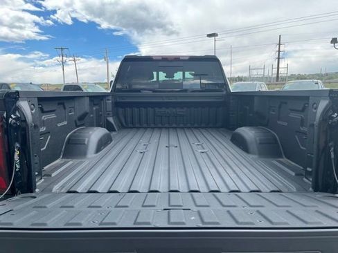 Used 2026 GMC Sierra 2500 Denali Ultimate w/ LPO, Black Badging Package AWD/4WD image 23