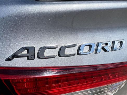 Used 2020 Honda Accord Sport image 31