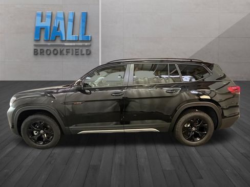 New 2026 Volkswagen Atlas Peak Edition AWD/4WD image 2