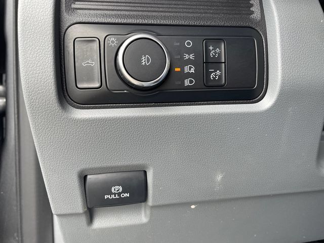 Used 2025 Ford F250 XLT AWD/4WD image 25