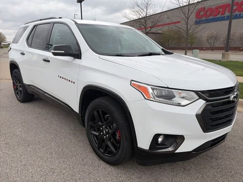 Used 2021 Chevrolet Traverse Premier w/ Redline Edition image 2