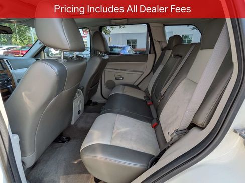 Used 2010 Jeep Grand Cherokee Limited w/ Trailer Tow Group AWD/4WD image 14