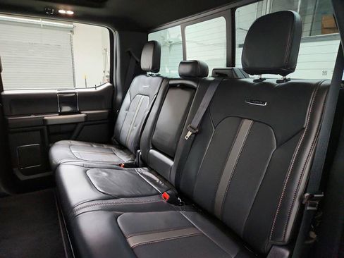 Used 2022 Ford F450 Platinum w/ FX4 Off-Road Package AWD/4WD image 24