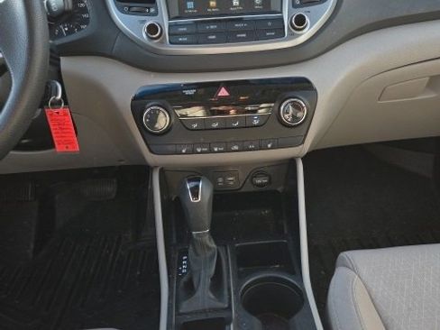 Used 2018 Hyundai Tucson SEL image 19