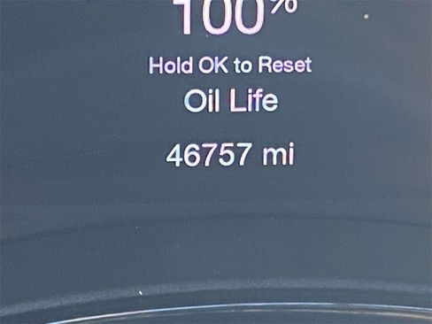 Used 2023 Dodge Durango GT image 35