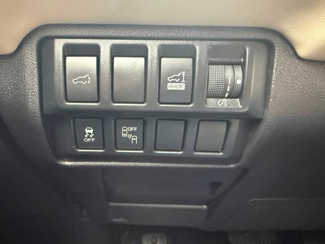 Used 2019 Subaru Ascent Limited AWD/4WD image 14