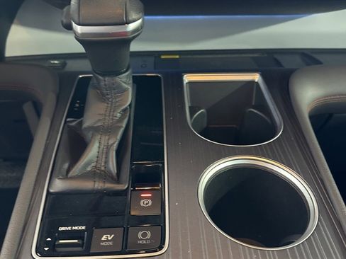 Used 2021 Toyota Sienna XSE image 41