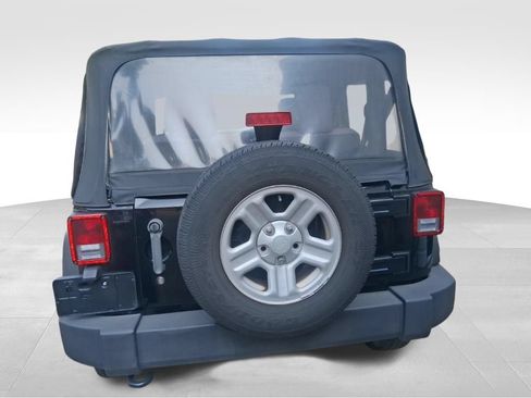 Used 2013 Jeep Wrangler Sport AWD/4WD image 12